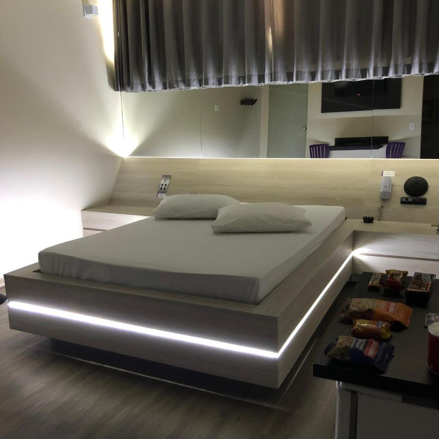 Status Motel بيلو هورزونتي المظهر الخارجي الصورة